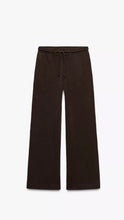 Load image into Gallery viewer, THE LUX MARYLIN CHOCOLATE JOGGER.
