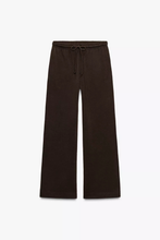 Load image into Gallery viewer, THE LUX MARYLIN CHOCOLATE JOGGER.
