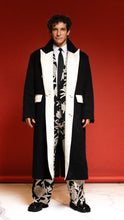 Load image into Gallery viewer, THE NEW YORK LUXE&#39; BLACK WOOL TRENCH

