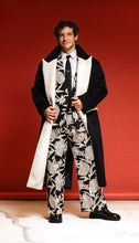 Load image into Gallery viewer, THE NEW YORK LUXE&#39; BLACK WOOL TRENCH
