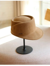 Load image into Gallery viewer, THE MILITANT WOOL HAT
