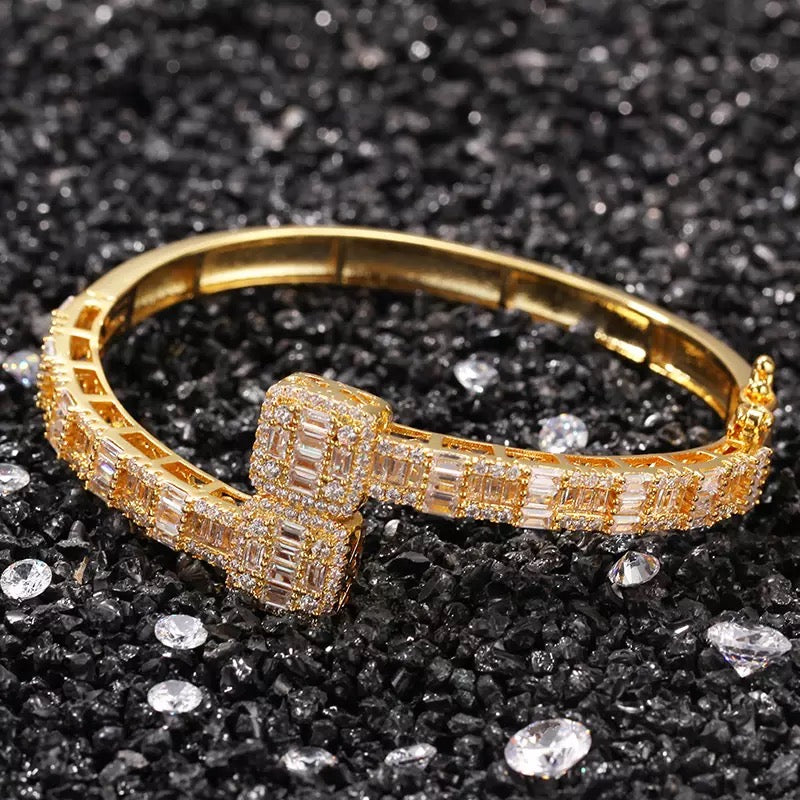 Richee Arm Candy
